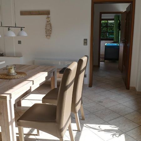 Haus Sonnenschein Apartment Zingst Ruang foto