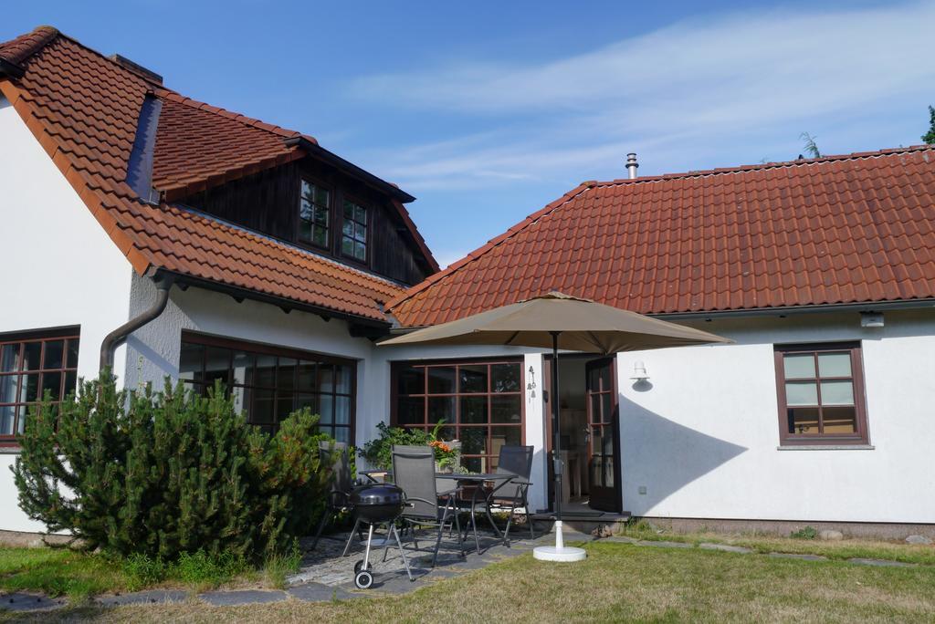 Haus Sonnenschein Apartment Zingst Ruang foto